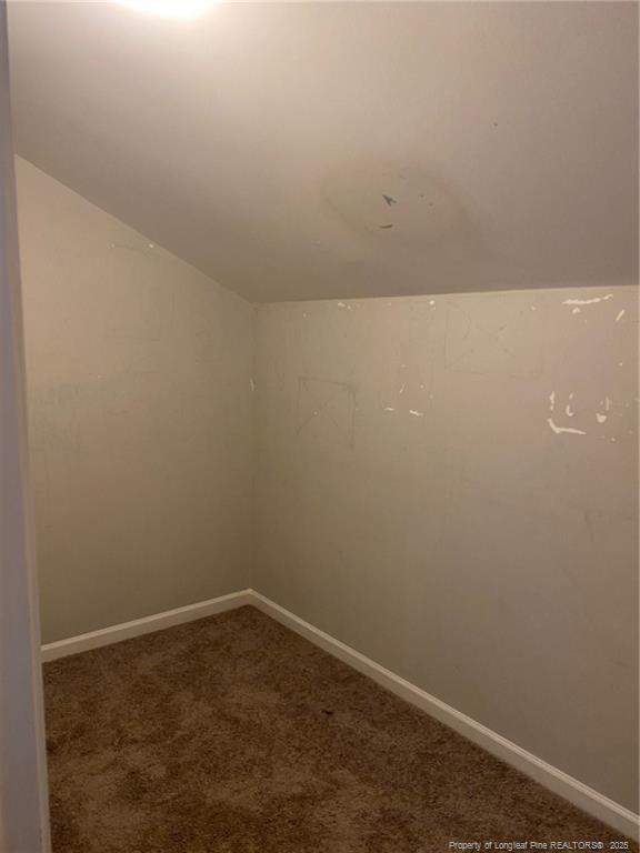Building Photo - 2104 St Nicholas Dr