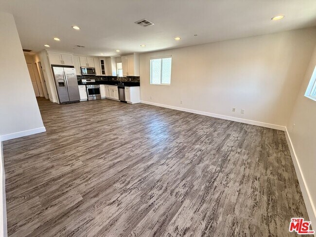 Building Photo - 3753 Woodlawn Ave