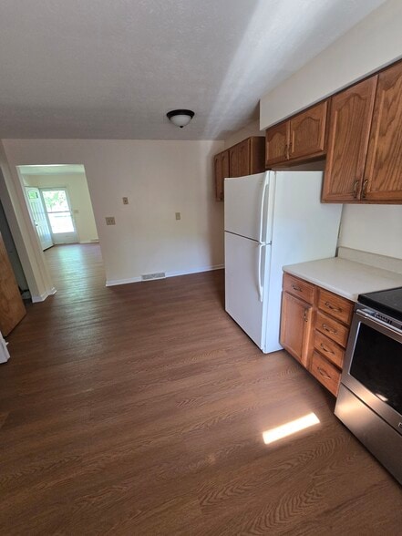 Building Photo - 941 Wittenberg Dr