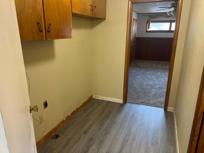 Building Photo - a charming 3 Bed 2 Bath House