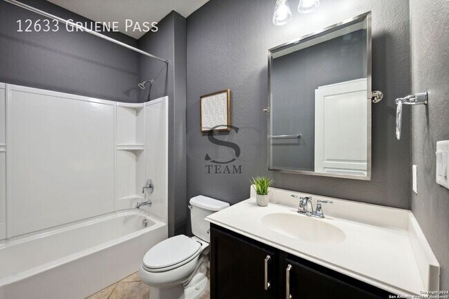 Building Photo - 12633 Gruene Pass