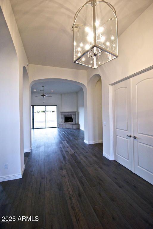 Building Photo - 2836 E Carob Dr