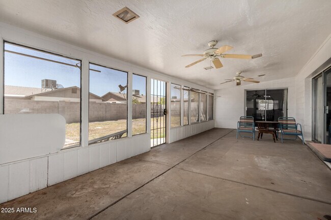 Building Photo - 5809 W Yucca St