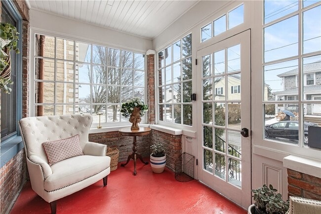 Building Photo - 21 Bedlow Ave