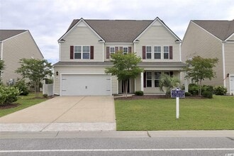 Building Photo - Carolina Farm home