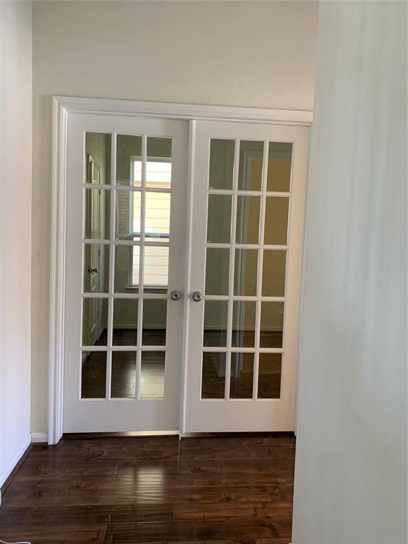 Building Photo - 15815 Copper Oak Ln