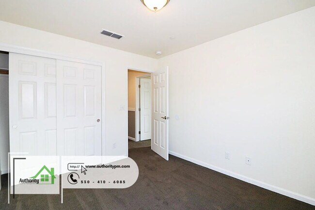 Building Photo - 671 Mission De Oro Dr