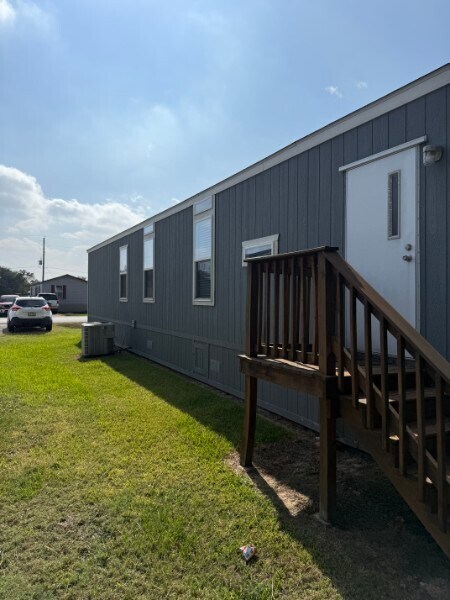 Building Photo - 20410 Telge Rd