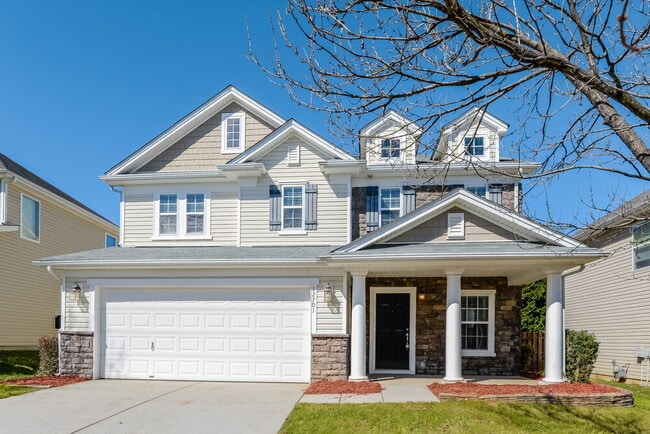 Building Photo - 12701 Cumberland Cove Dr