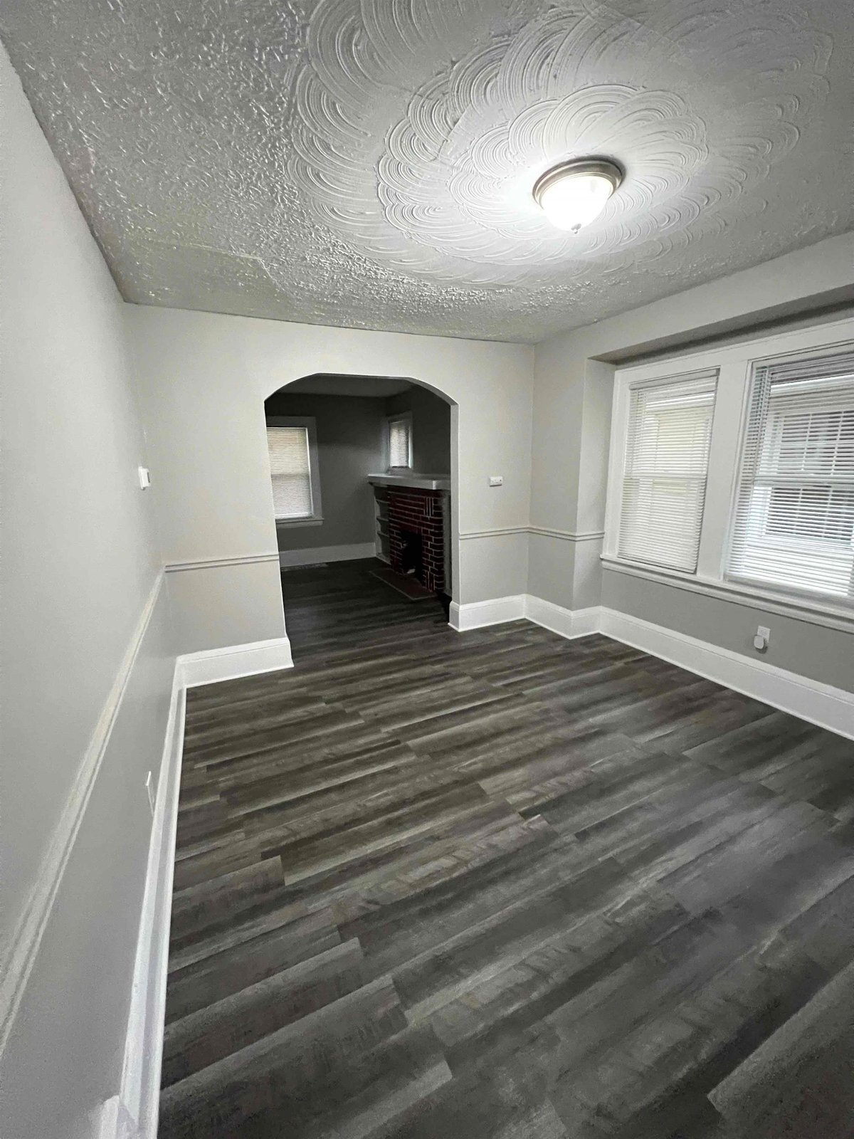 Building Photo - 914 Whittier Ave