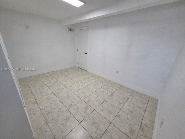 Building Photo - 10500 SW 30th St