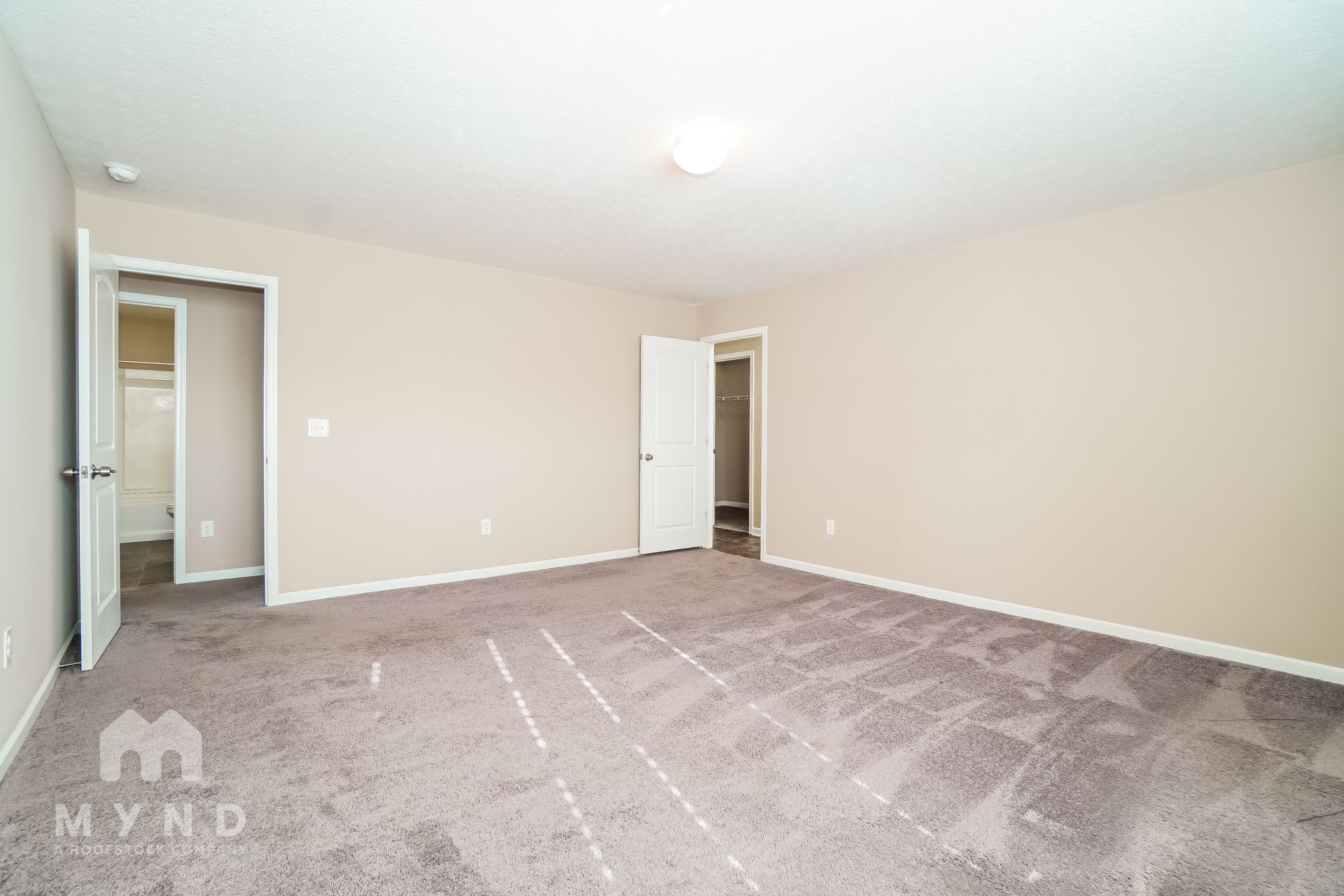 Building Photo - 5630 Branchville Dr