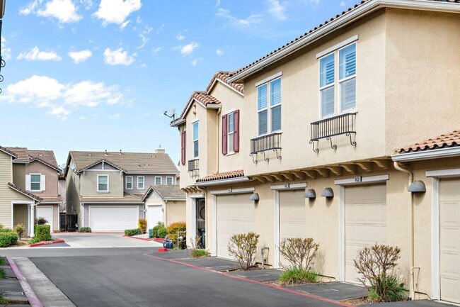 Building Photo - 8430 Crystal Walk Cir