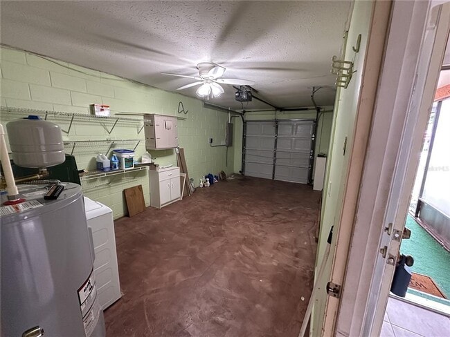 Building Photo - 6818 S Himes Ave