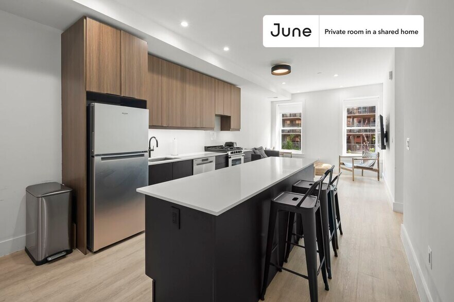 Building Photo - Room in Shared 4 bed/2 bath home in Dupont Circle