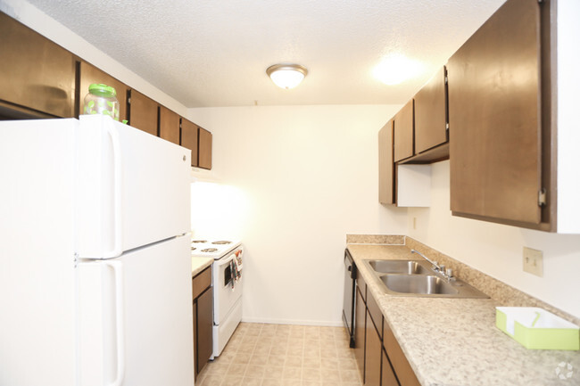 Bright Kitchens - The Pines Apartments