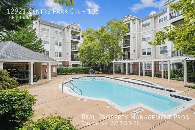 Building Photo - 12921 Centre Park Cir