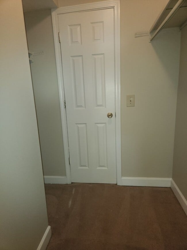 Building Photo - bg1206
