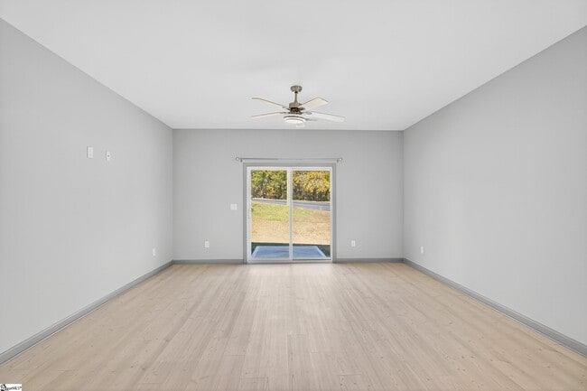 Building Photo - 404 Fairfield St