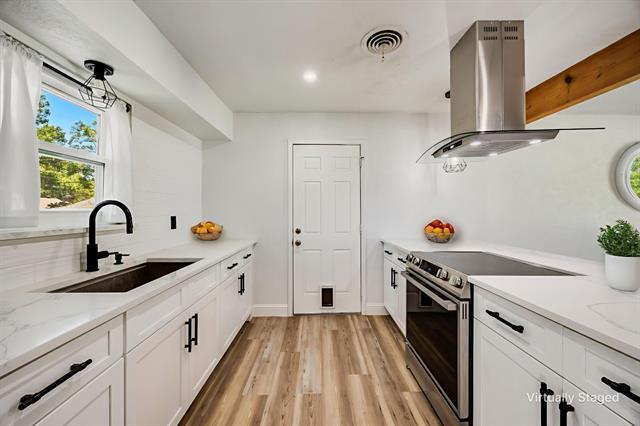 Building Photo - 404 E Alexander Ln