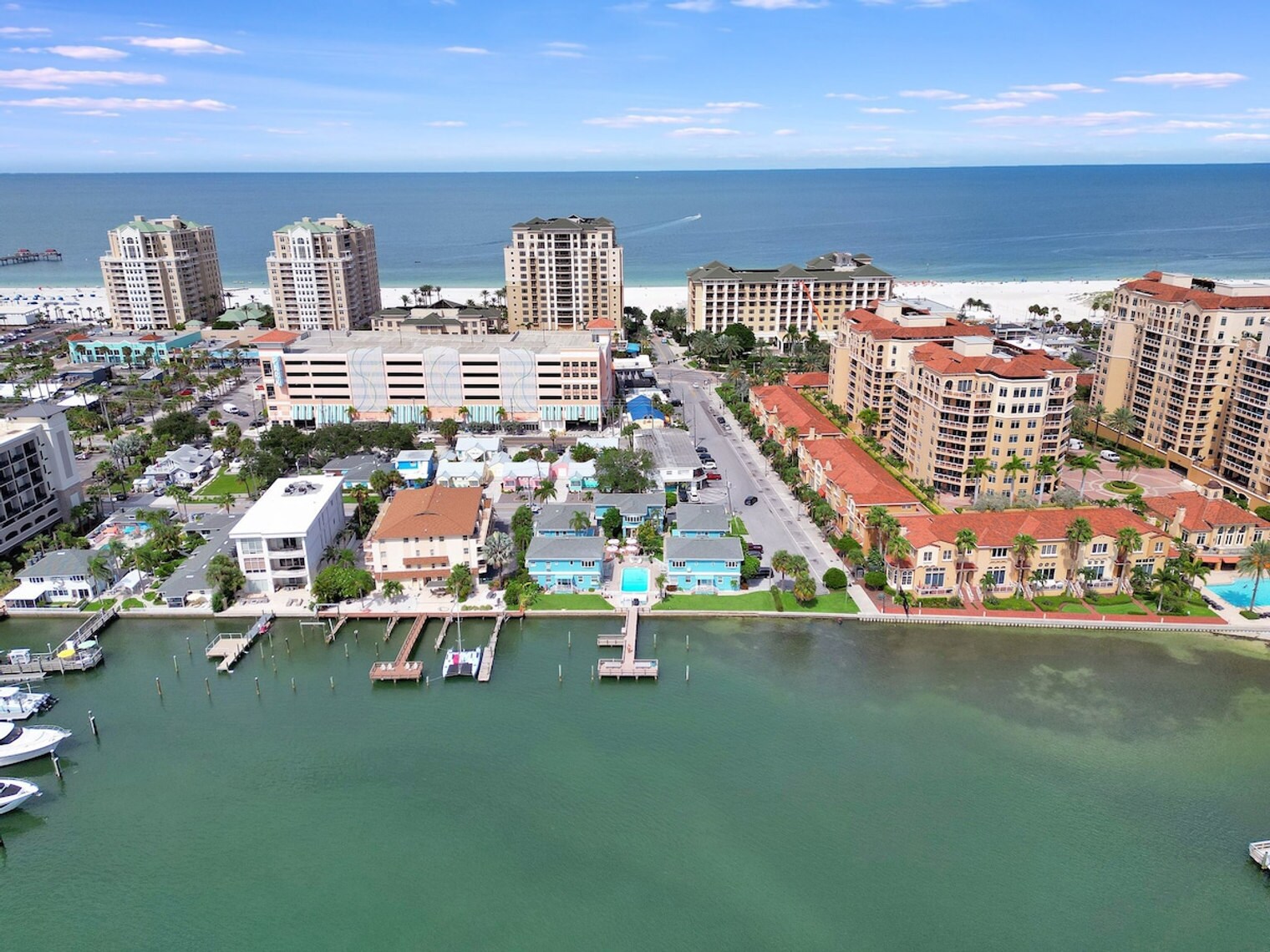 Building Photo - 483 E Shore Dr