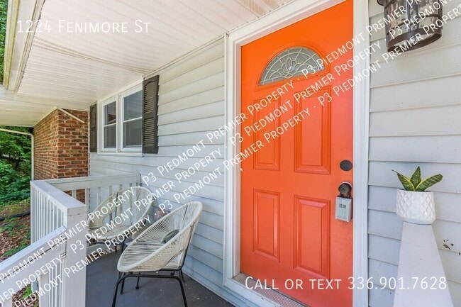 Building Photo - 1224 Fenimore St