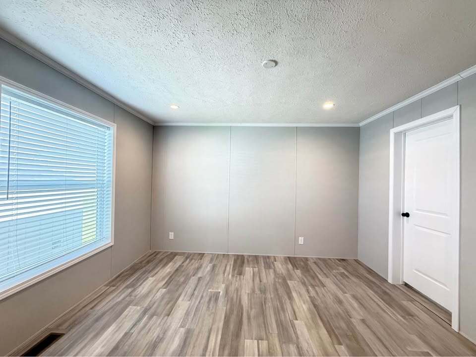 Building Photo - 29811 W Essex Ct