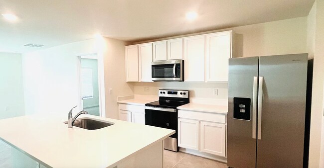 Building Photo - 8564 SW 46th Terrace