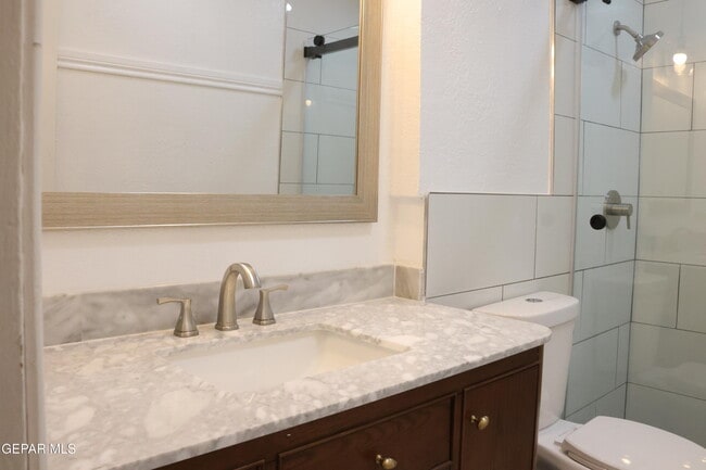 Building Photo - 6704 La Cadena Dr