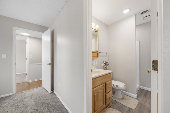 Building Photo - 1512 1st Ave