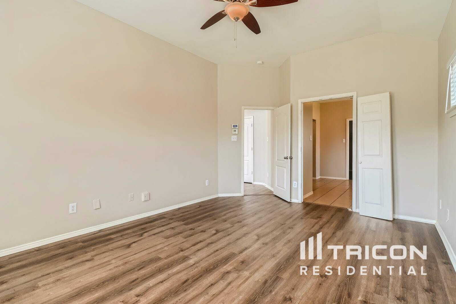 Building Photo - 5824 Somerton Dr