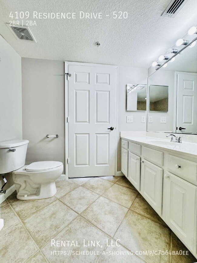 Building Photo - 4109 Residence Drive