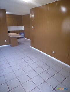 Building Photo - 1015 Hall Ave