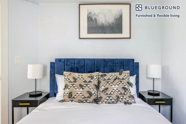 Building Photo - 1008 Winthrop Ave