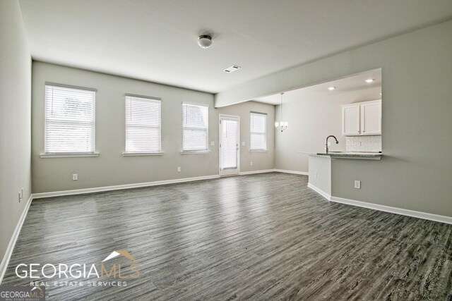 Building Photo - 6 Sepia Oak Dr