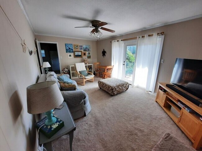 Building Photo - Short term rental August to January.  Mayfair, Wrightsville Beach, SHORT TERM LEASE