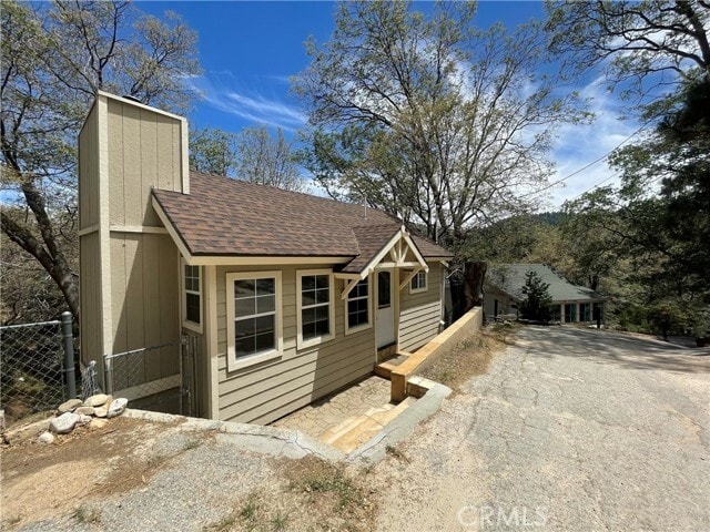Primary Photo - 29255 Hemlock Dr