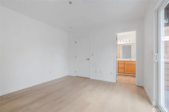 Building Photo - 17921 80th Ave NE