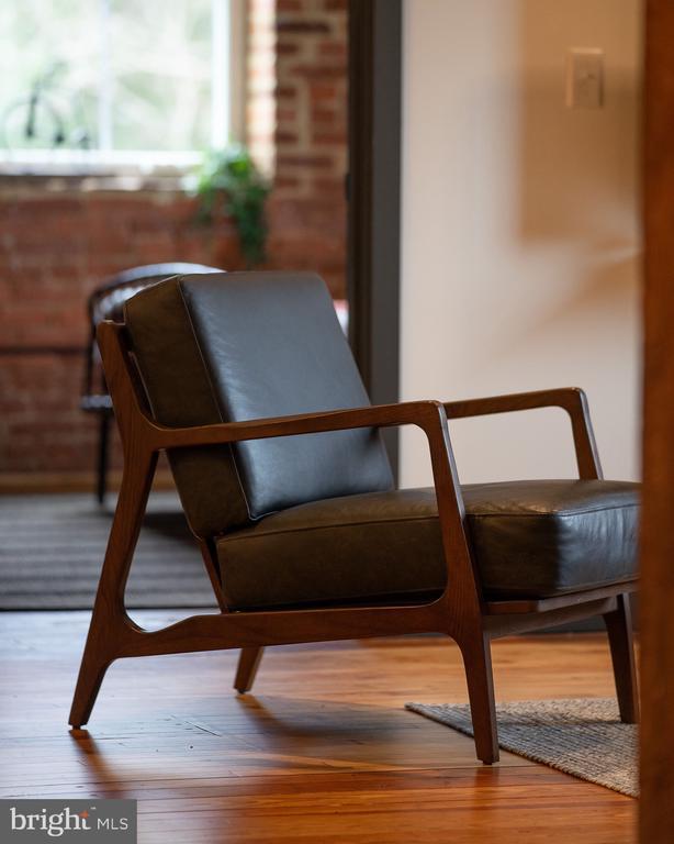 Building Photo - 437 W Grant St