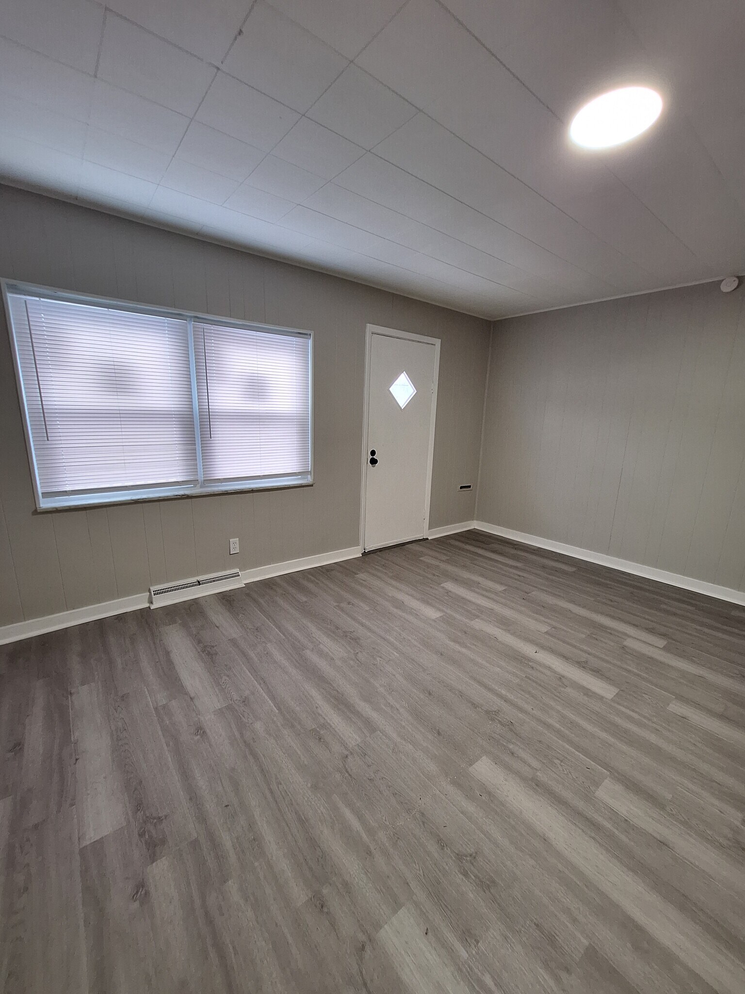 Building Photo - 1219 Walnut St