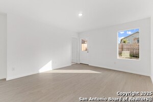 Building Photo - 3415 Rock Ml Dm