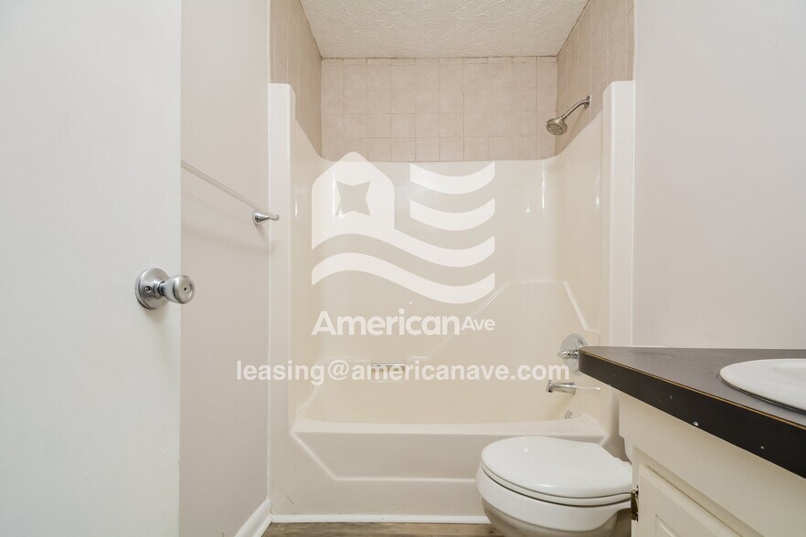 Building Photo - 1609 Hickoryridge Ct