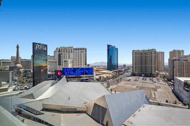 Building Photo - 3722 S Las Vegas Blvd