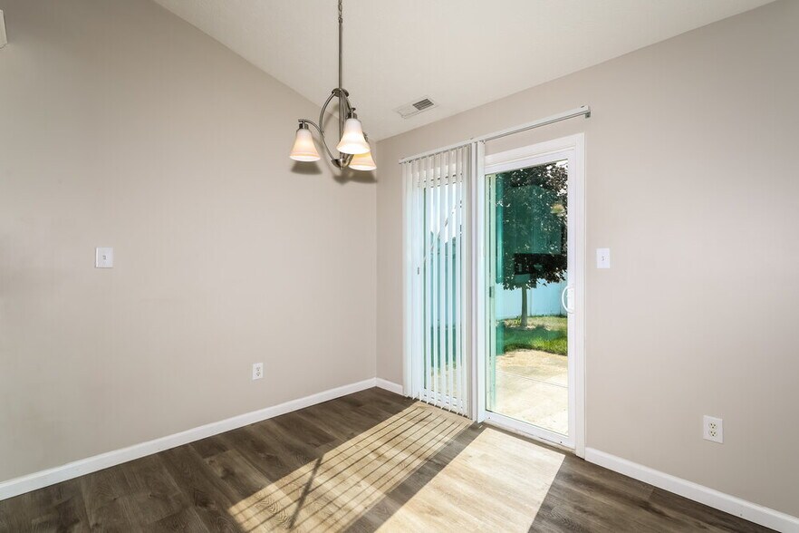 Building Photo - 4557 Walcott Dr