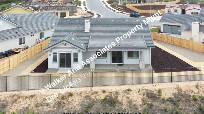 Building Photo - 5812 Lady Bells Dr