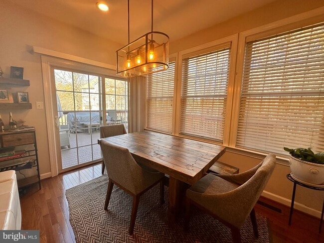 Building Photo - 3979 Troon Ct