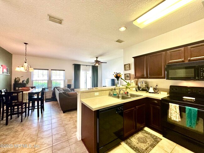 Building Photo - 1659 Biscayne Bay Cir