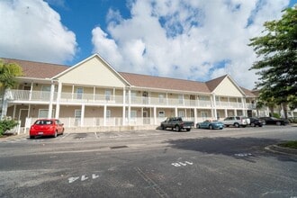 Building Photo - GARDEN CREEK @ AZEALA LAKES