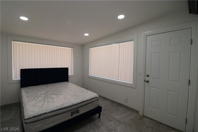 Building Photo - 4800 Fernley Way