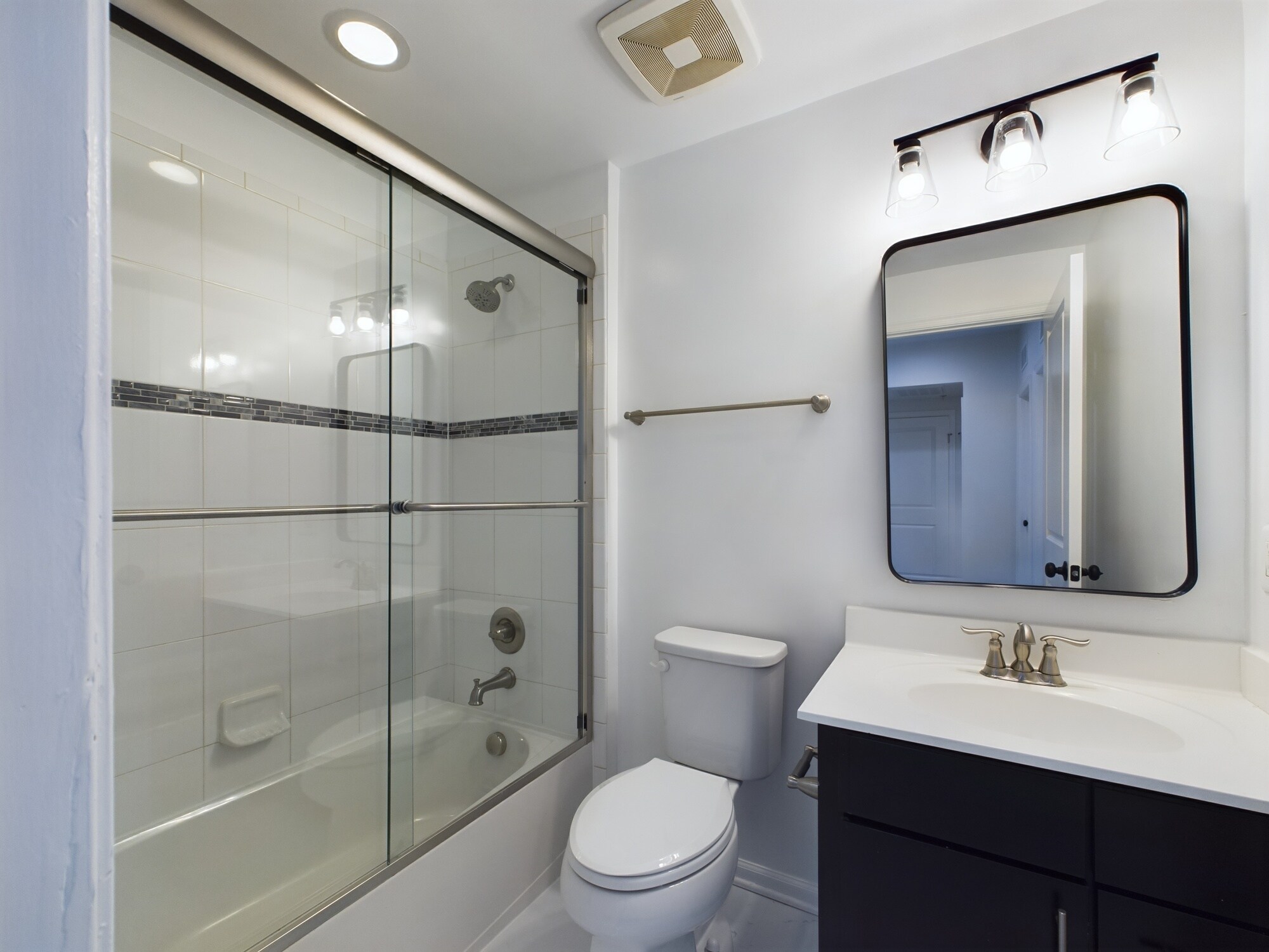 Building Photo - 6479 Jack Linton Dr S